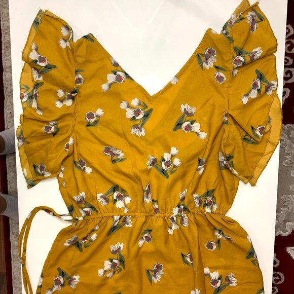 Ruffled Short Sleeve Yellow Summer Dress - Picture 7 of 9